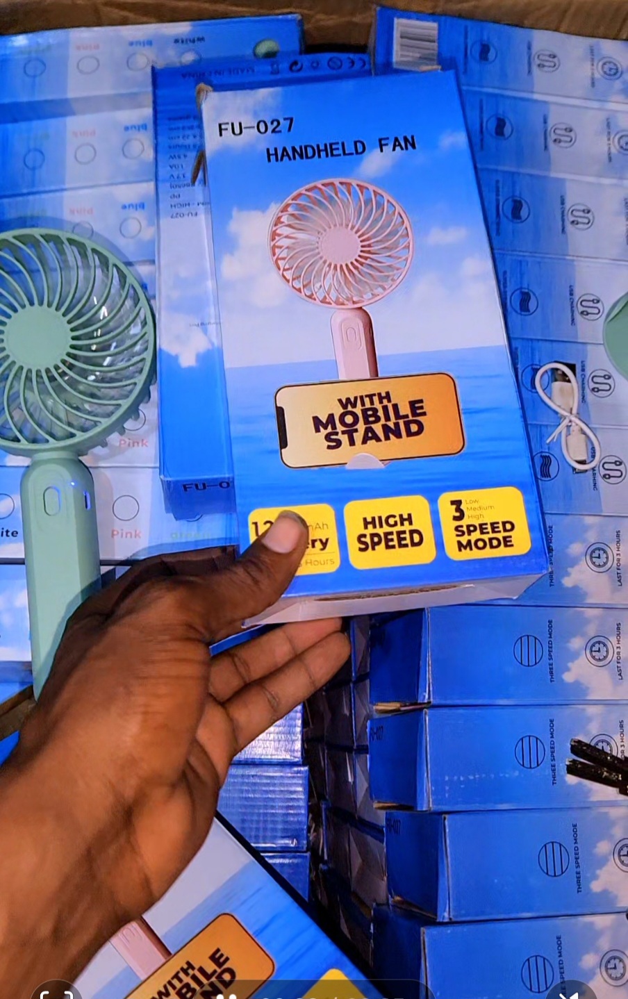 FU-027 HANDHELD FAN